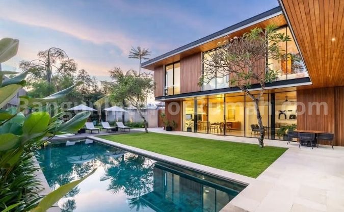 Peluang Investasi Properti Exclusive: Dua Unit Villa Mewah Di Jantung Berawa, Canggu – Bali